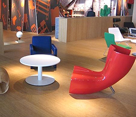 玻璃鋼雕塑制作后期的色彩處理需要注意那些事項？